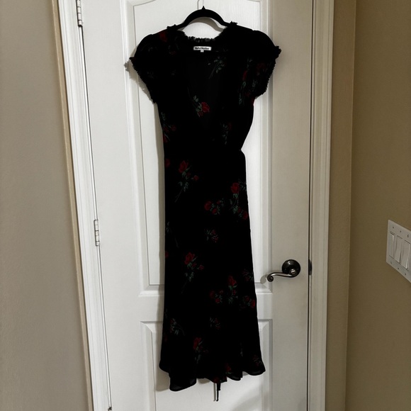 Reformation Women's Gwyneth Floral Wrap Dress Black Roses NWOT Size Small - Picture 2 of 5